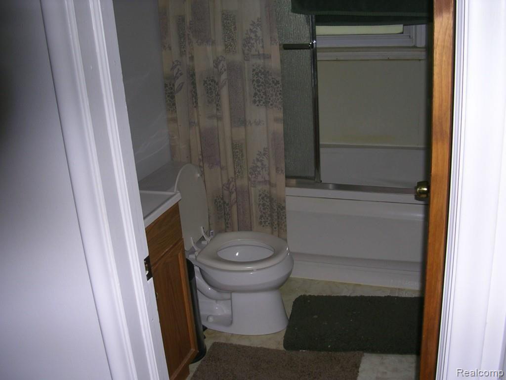 228 Auburn Street Inkster, MI 48141 - Photo 10 of 13