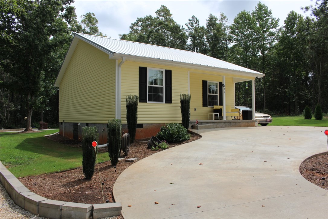 482 Brown Farm Road Seneca, SC 29678 - Photo 1 of 36 Gallery Image 1