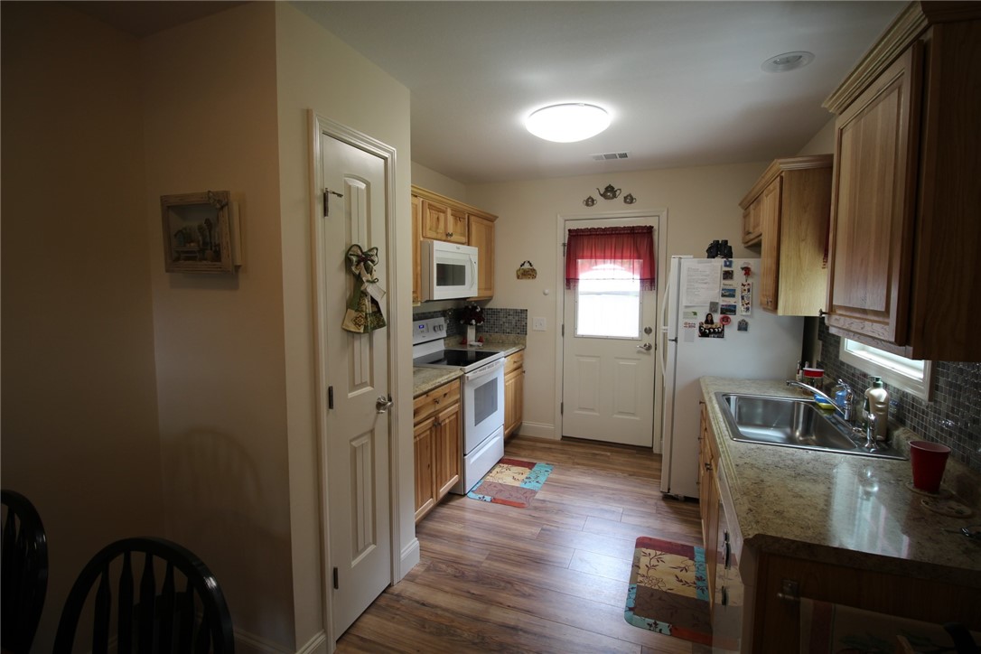 482 Brown Farm Road Seneca, SC 29678 - Photo 11 of 36 Gallery Image 11