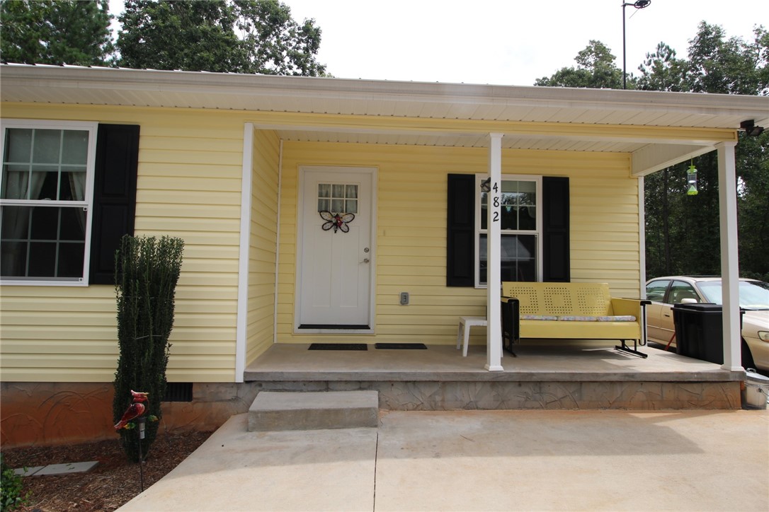 482 Brown Farm Road Seneca, SC 29678 - Photo 5 of 36 Gallery Image 5