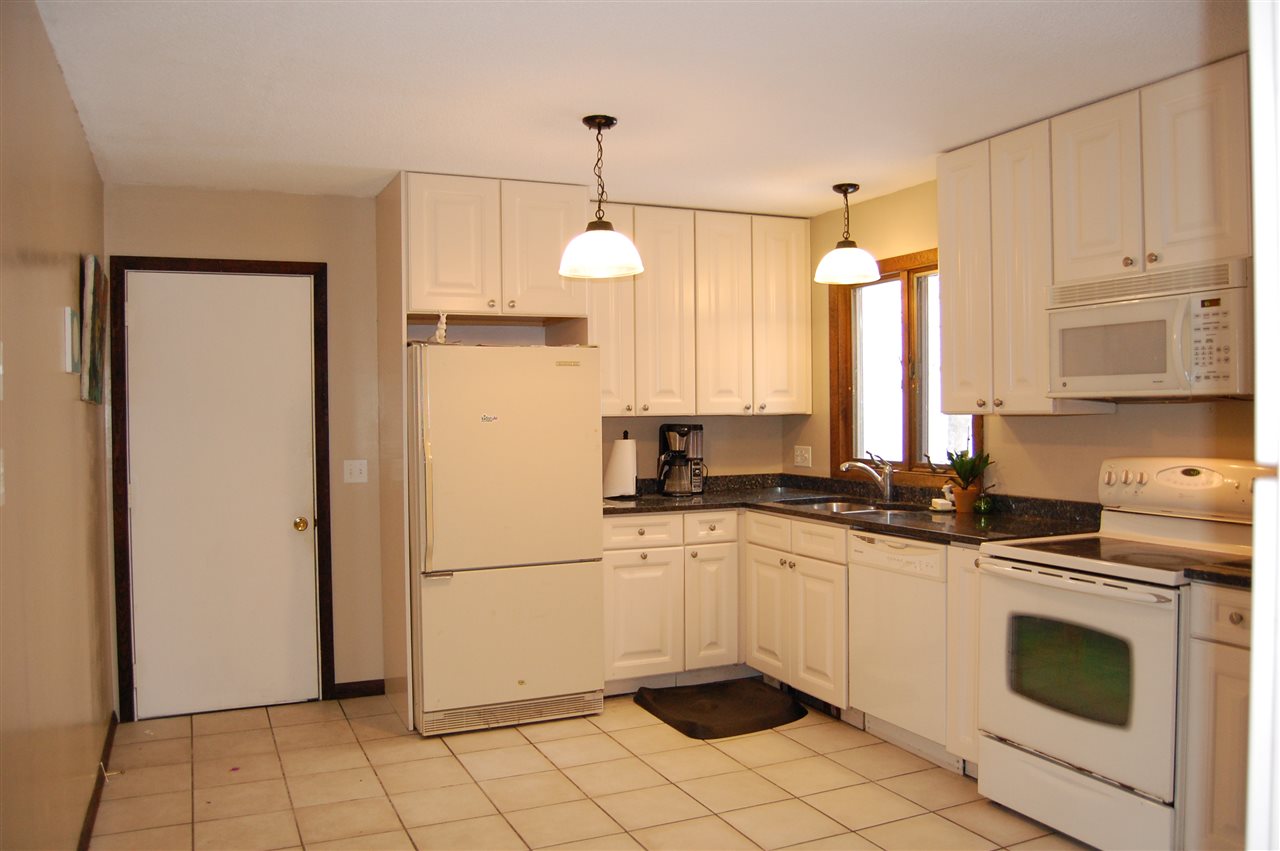 94 Brookside Road Manchester, VT 05255 - Photo 4 of 5 Gallery Image 4