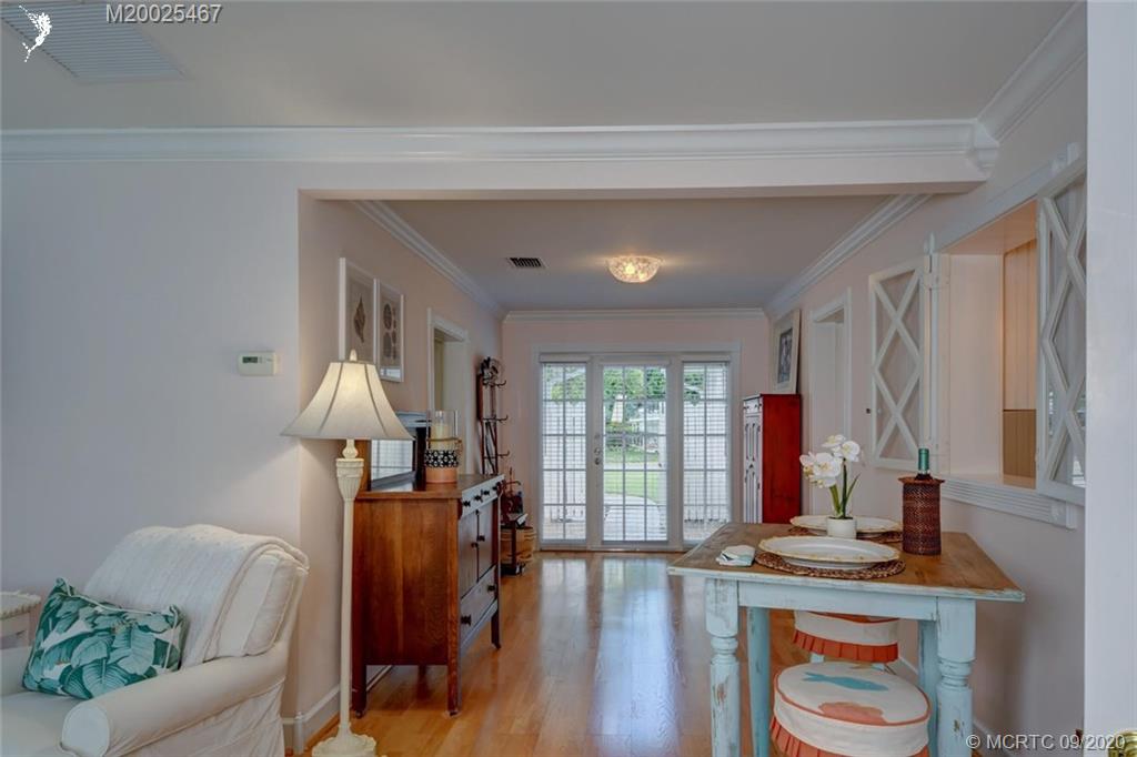 904 Southeast Riverside Drive Stuart, FL 34994 - Photo 20 of 72 a view of a living room and a couch