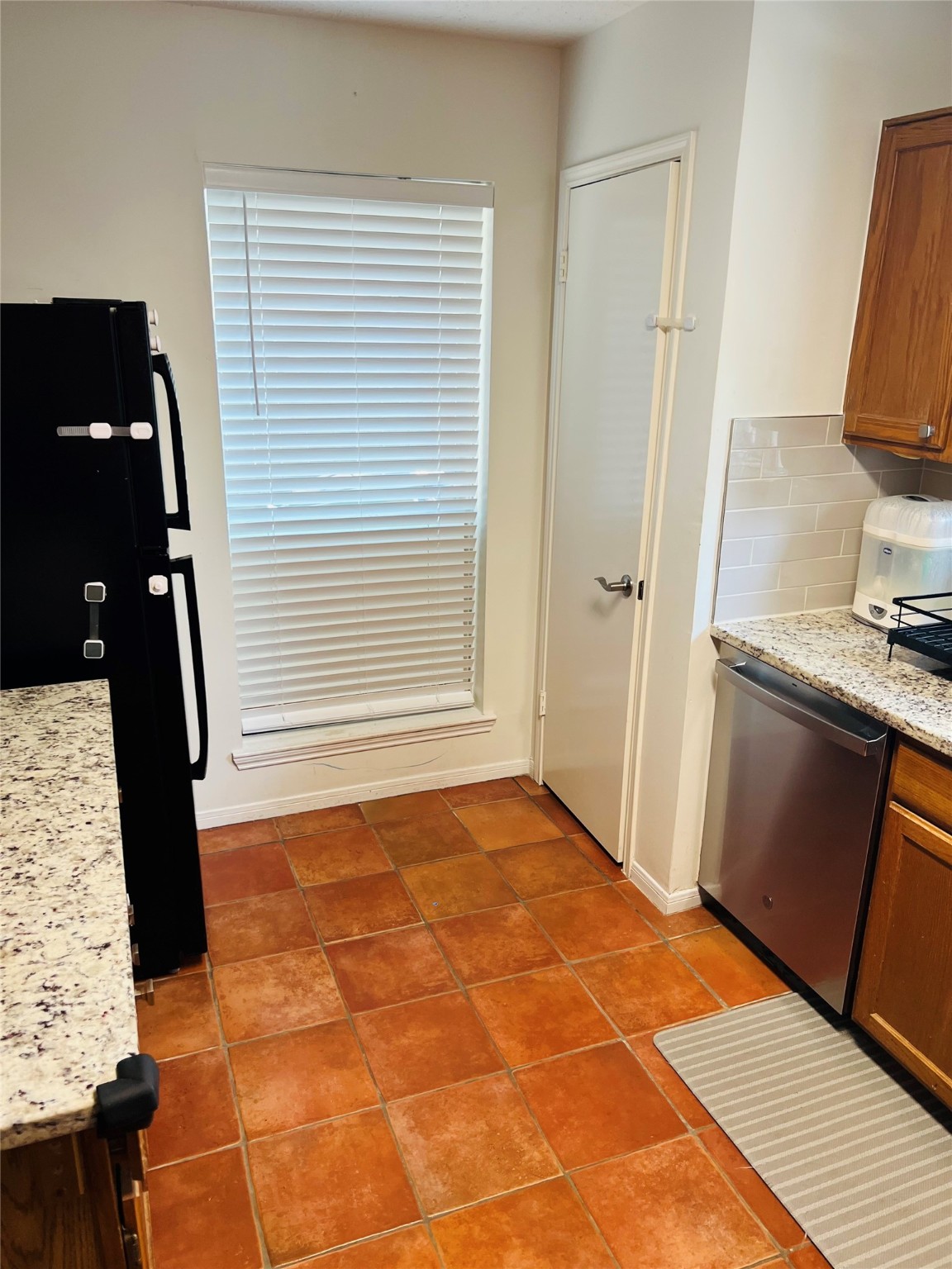 5211 Rivertree Lane Spring, TX 77379 - Photo 13 of 20 a bathroom with a sink and a mirror