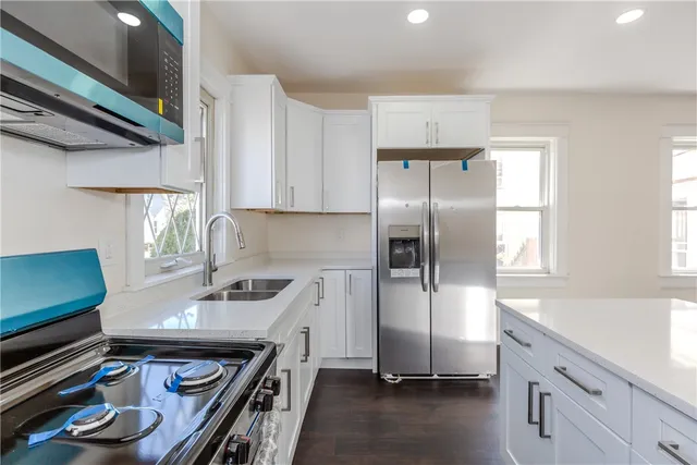 $600,000 | 73 Maple Avenue, Johnston, RI 02919