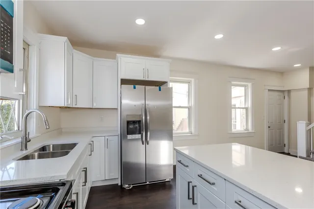 $600,000 | 73 Maple Avenue, Johnston, RI 02919