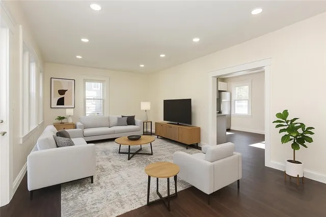 $600,000 | 73 Maple Avenue, Johnston, RI 02919