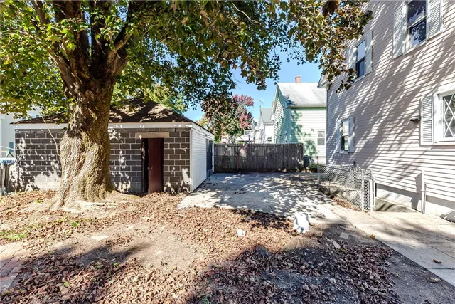 $600,000 | 73 Maple Avenue, Johnston, RI 02919