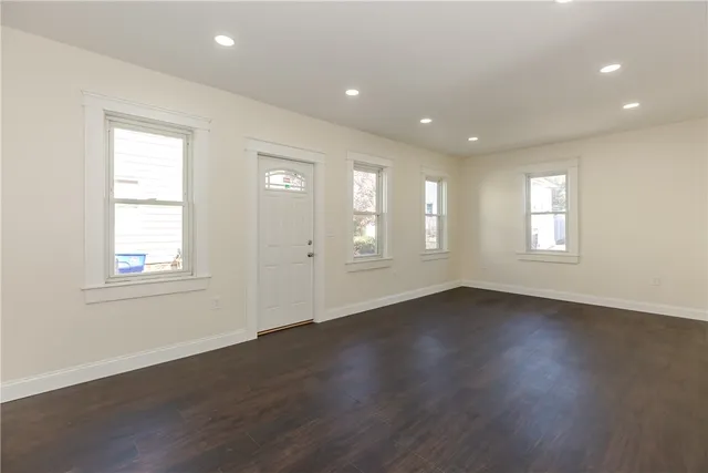 $600,000 | 73 Maple Avenue, Johnston, RI 02919