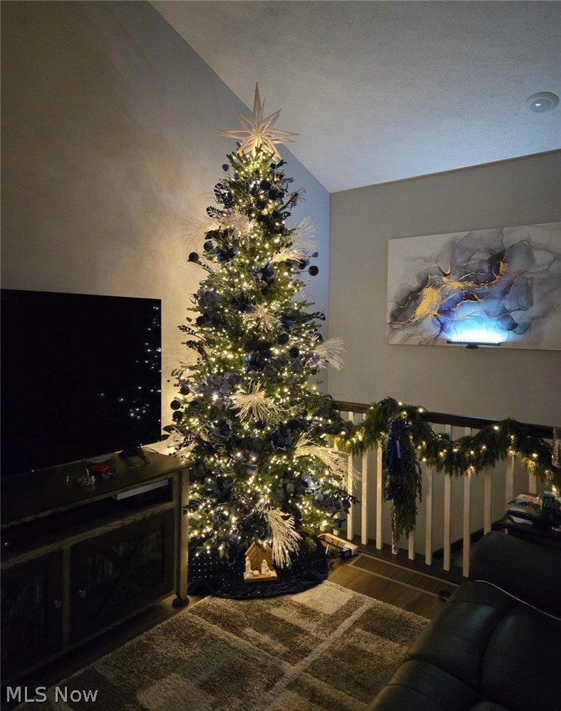 109 West Spring Drive Elyria, OH 44035 - Photo 12 of 46 living room with tree