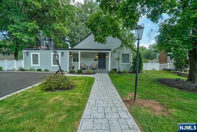 66 Short Place Cresskill, NJ 07626 - Photo 1 of 19