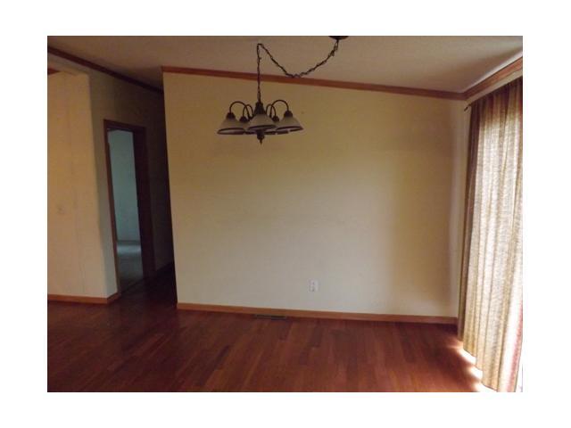 10115 Stage Road Logan, OH 43138 - Photo 10 of 16