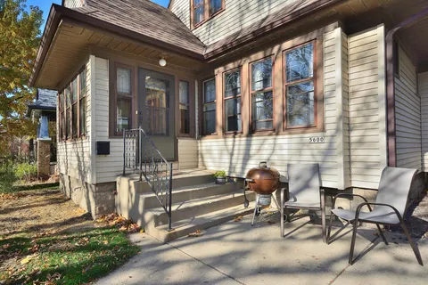 $259,900 | 5600 West Notre Dame Court, Milwaukee, WI 53208