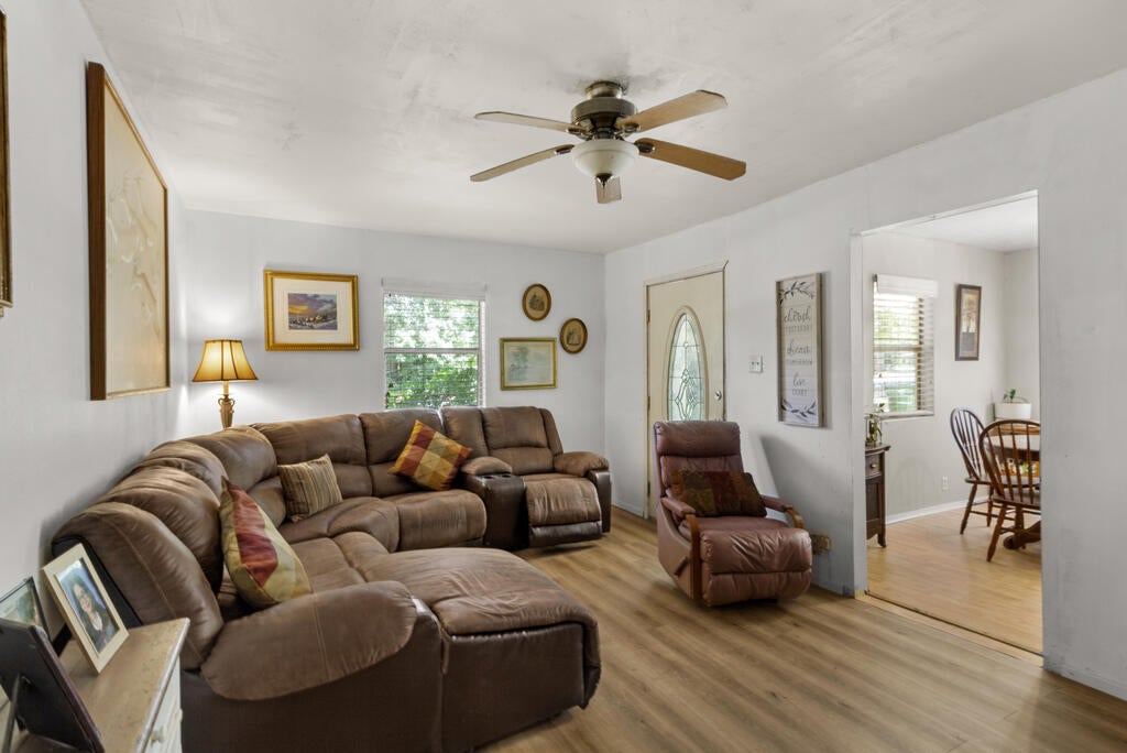 131 Blanton Road Palestine, TX 75803 - Photo 16 of 59 Gallery Image 16