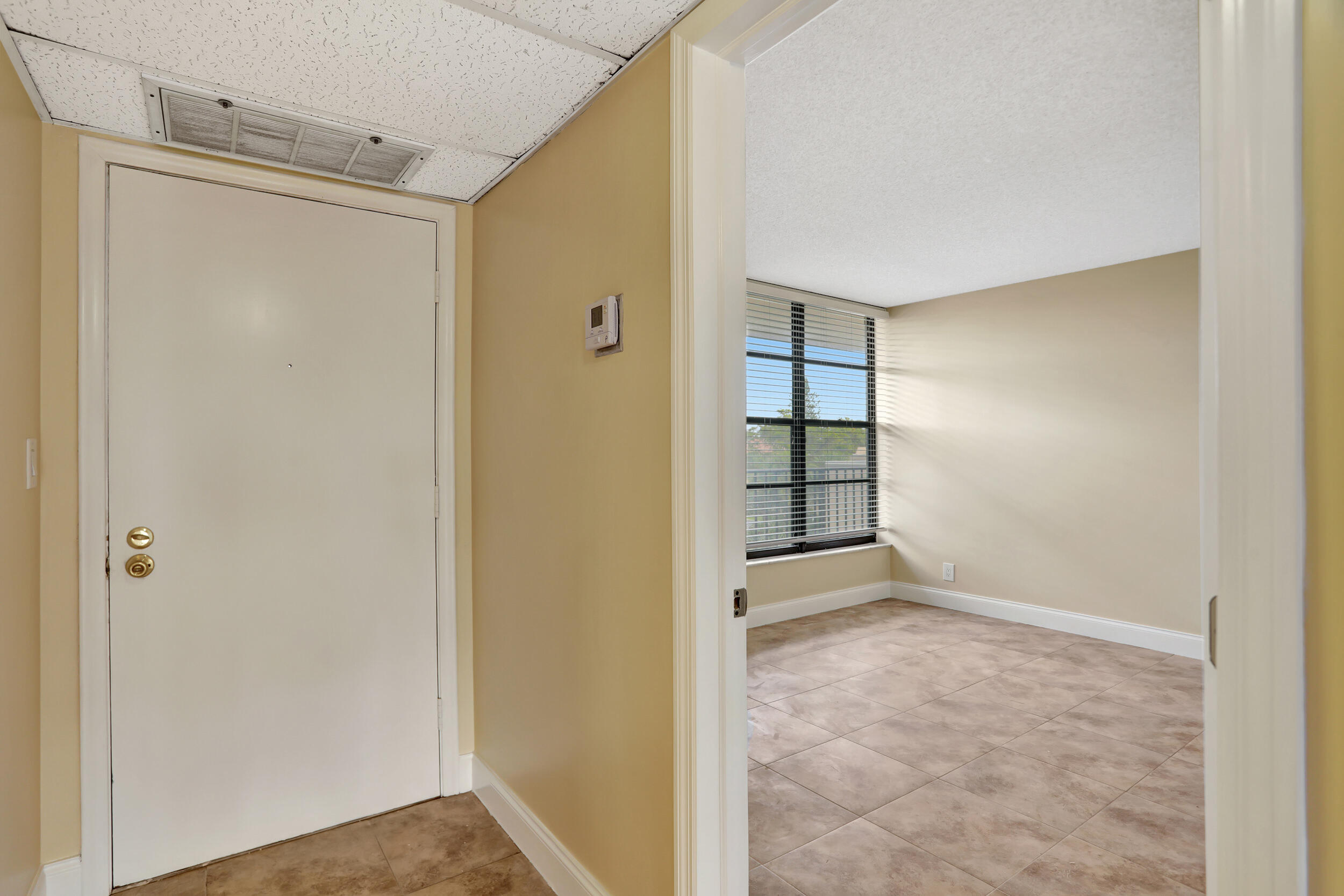 3 Royal Palm Way, Unit 403 Boca Raton, FL 33432 - Photo 3 of 41 12_001l1419
