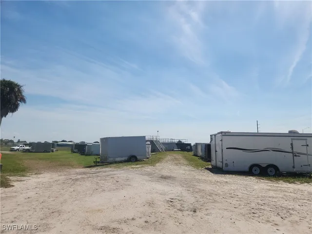 $89,900 | 1159 Daniels Road, Unit 74, Moore Haven, FL 33471