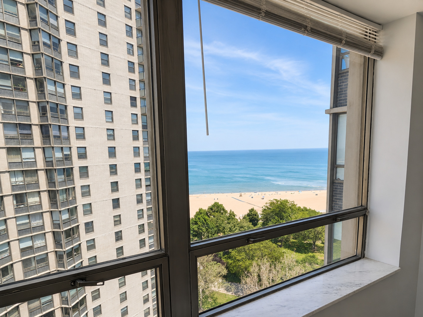 5701 North Sheridan Road, Unit 16N Chicago, IL 60660 - Photo 9 of 16 Gallery Image 9