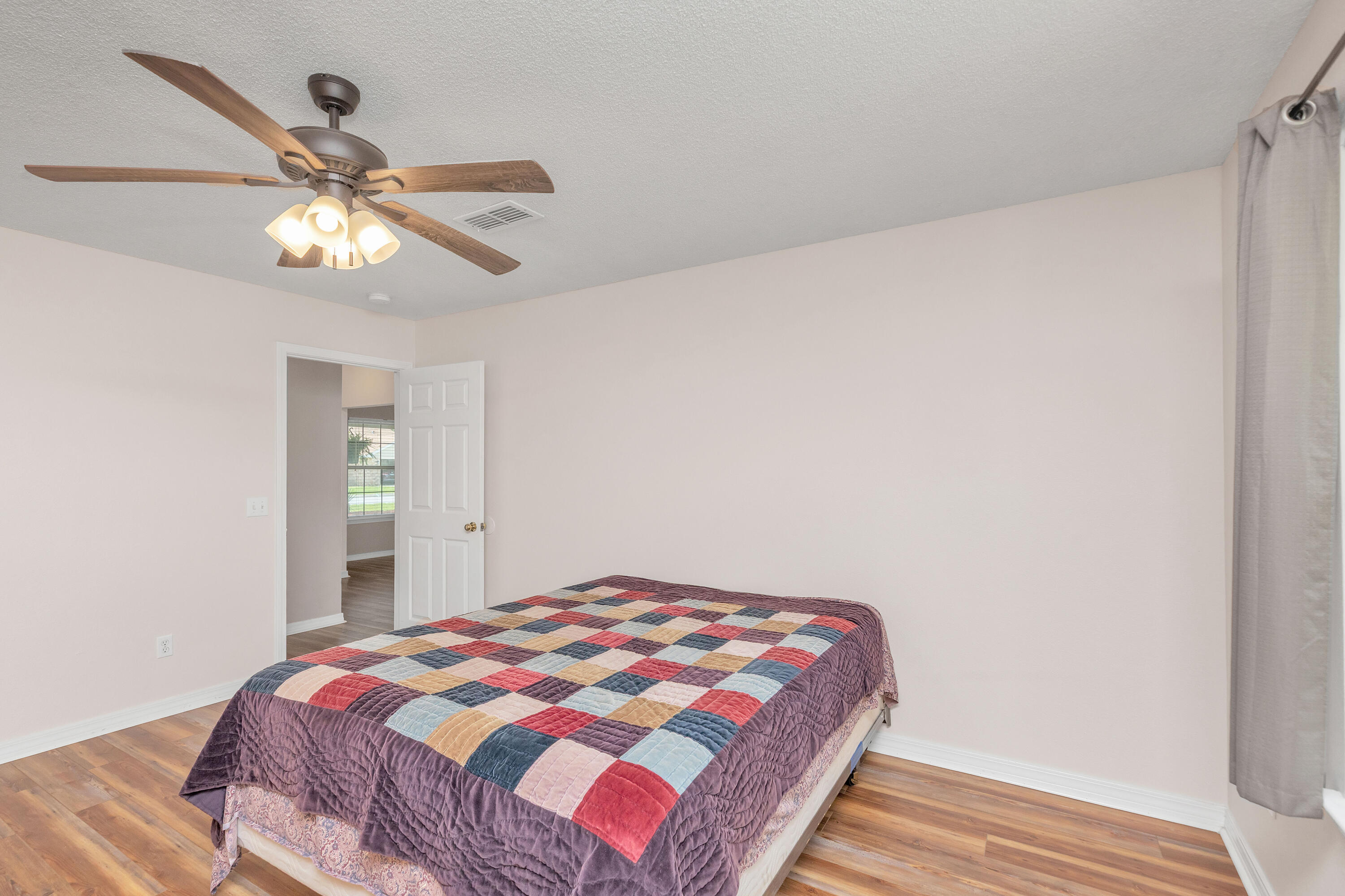 2091 Alfred Boulevard Navarre, FL 32566 - Photo 29 of 36 147A0131