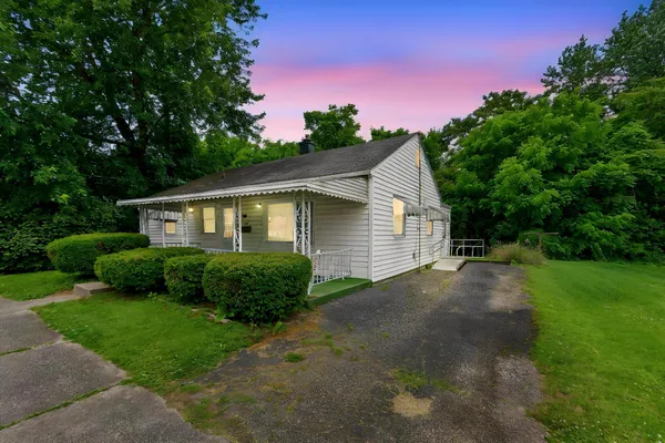 $99,999 | 231 North George Street, Lancaster, OH 43130