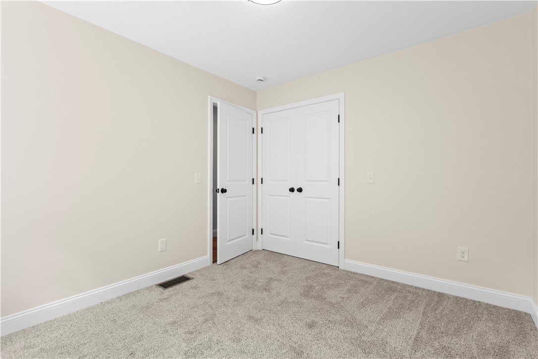 192 Terrace Avenue Pawtucket, RI 02860 - Photo 13 of 28 Gallery Image 13