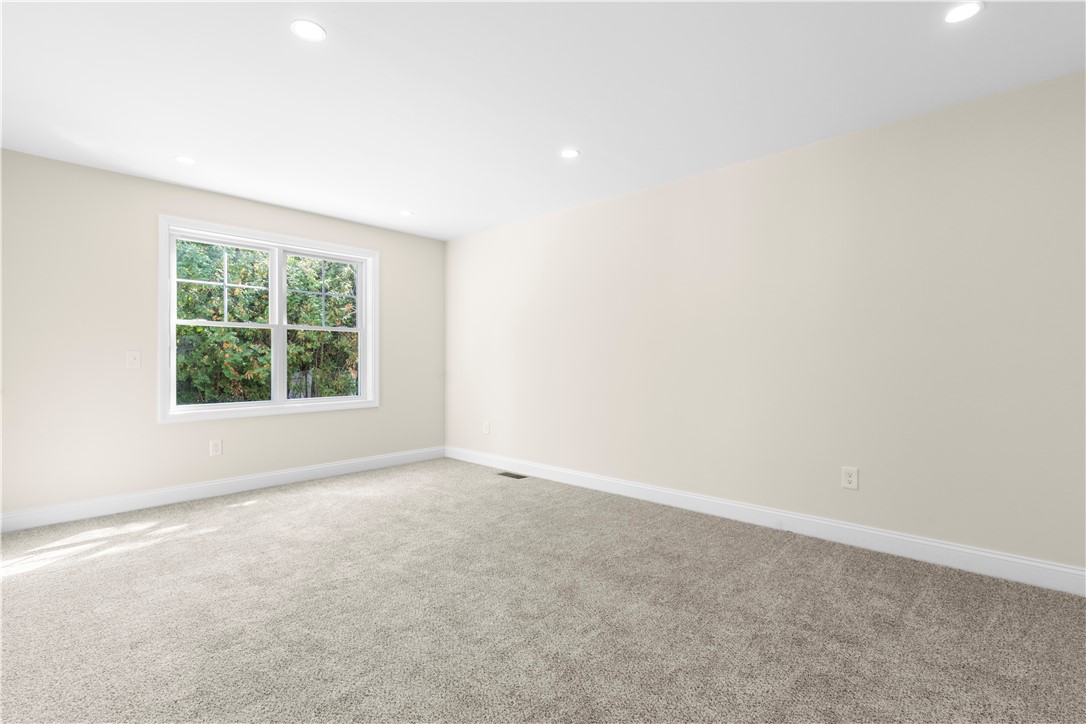 192 Terrace Avenue Pawtucket, RI 02860 - Photo 14 of 28 Gallery Image 14