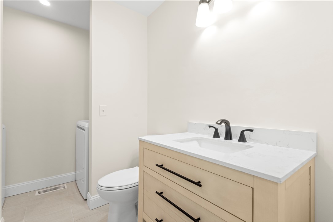 192 Terrace Avenue Pawtucket, RI 02860 - Photo 18 of 28 Gallery Image 18