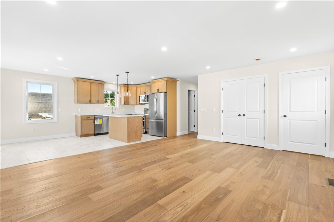 192 Terrace Avenue Pawtucket, RI 02860 - Photo 7 of 28 Gallery Image 7
