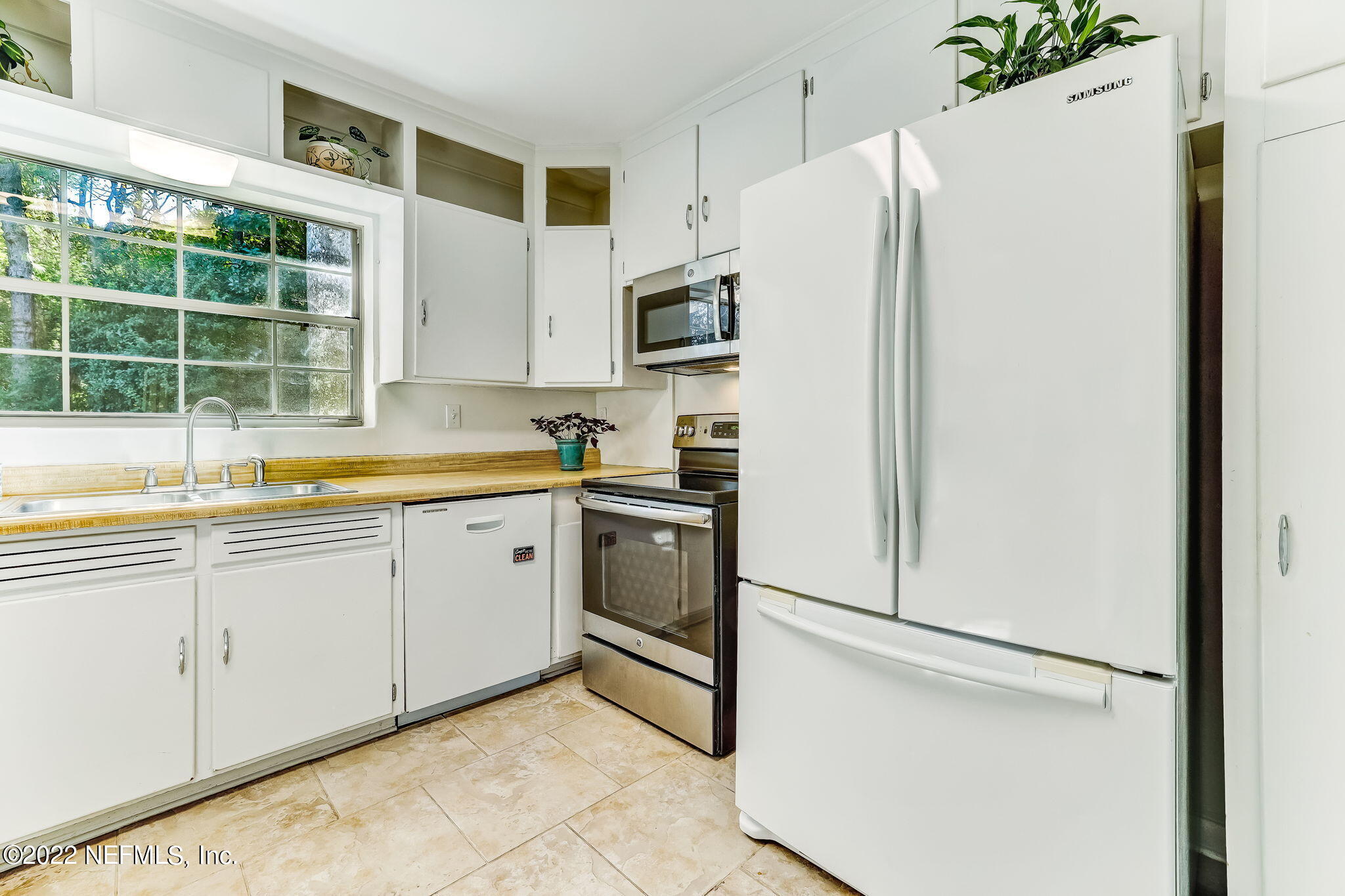 5743 Salerno Road Jacksonville, FL 32244 - Photo 28 of 51 Kitchen