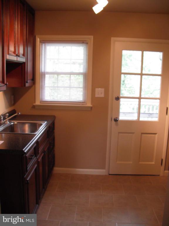 752 Dorsea Road Lancaster, PA 17601 - Photo 3 of 17 Gallery Image 3