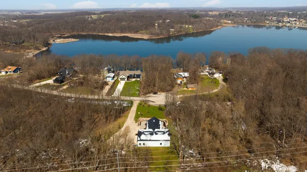 $849,900 | 23549 Forest Shores Drive, Cassopolis, MI 49031