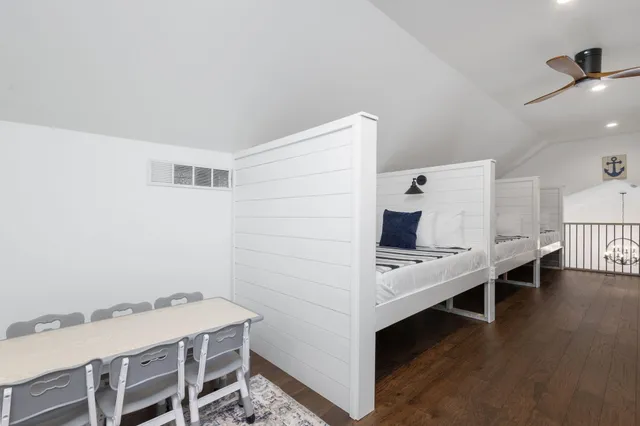 $889,900 | 23549 Forest Shores Drive, Cassopolis, MI 49031