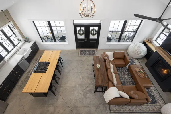 $849,900 | 23549 Forest Shores Drive, Cassopolis, MI 49031