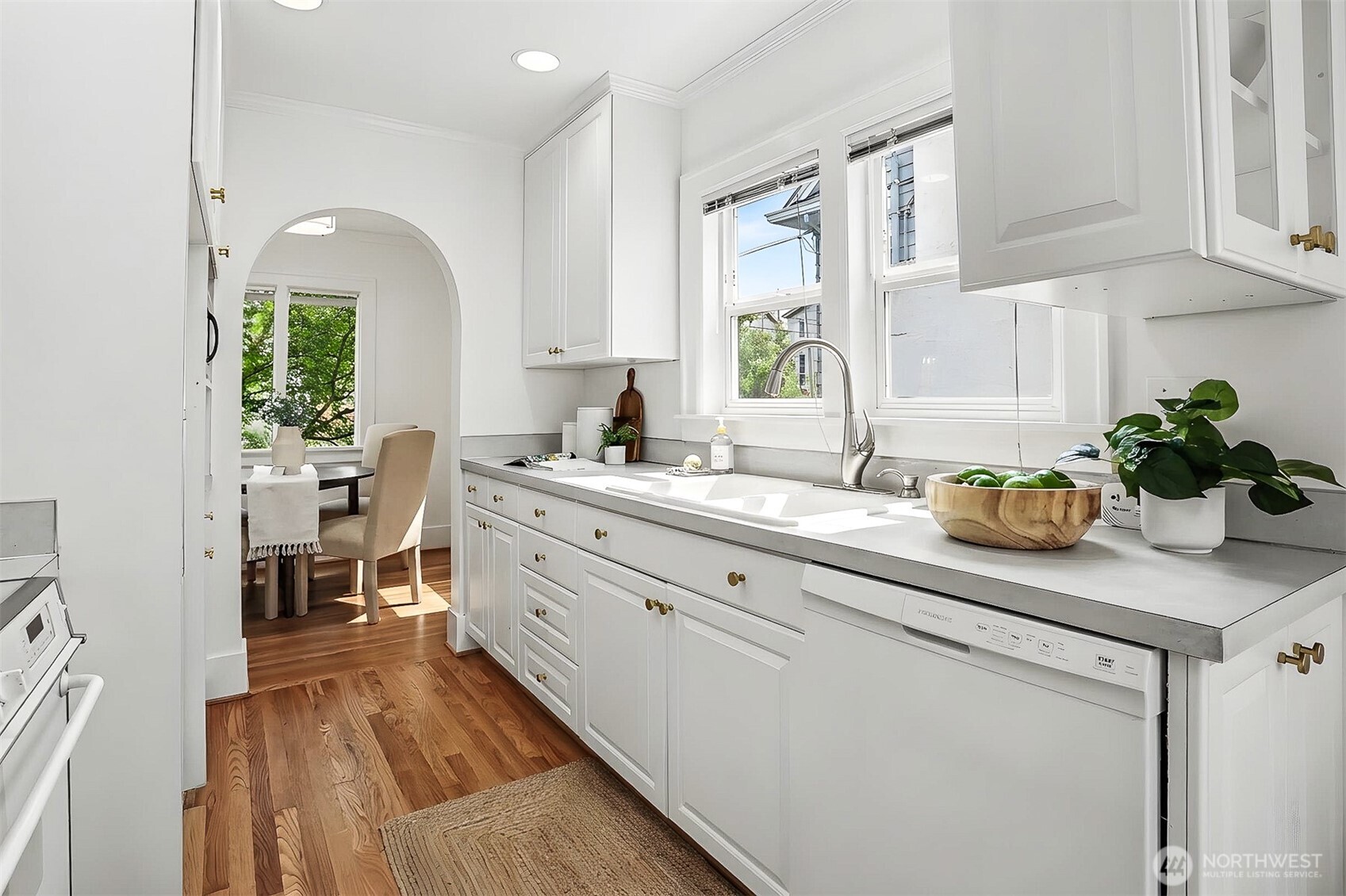 338 Northwest 79th Street Seattle, WA 98117 - Photo 17 of 33