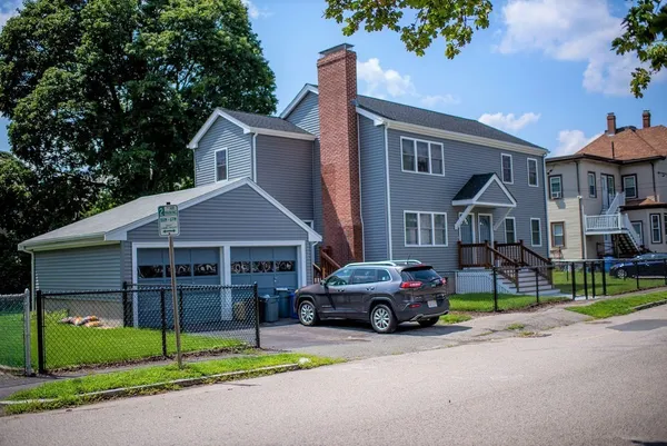 $2,600 | 309 Farrington Street, Unit 2, Quincy, MA 02170