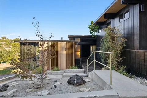 $1,499,000 | 21090 Rios Street, Woodland Hills, CA 91364