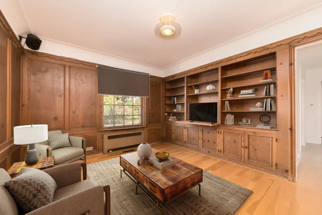 $795,000 | 4410 Bobolink Terrace, Skokie, IL 60076