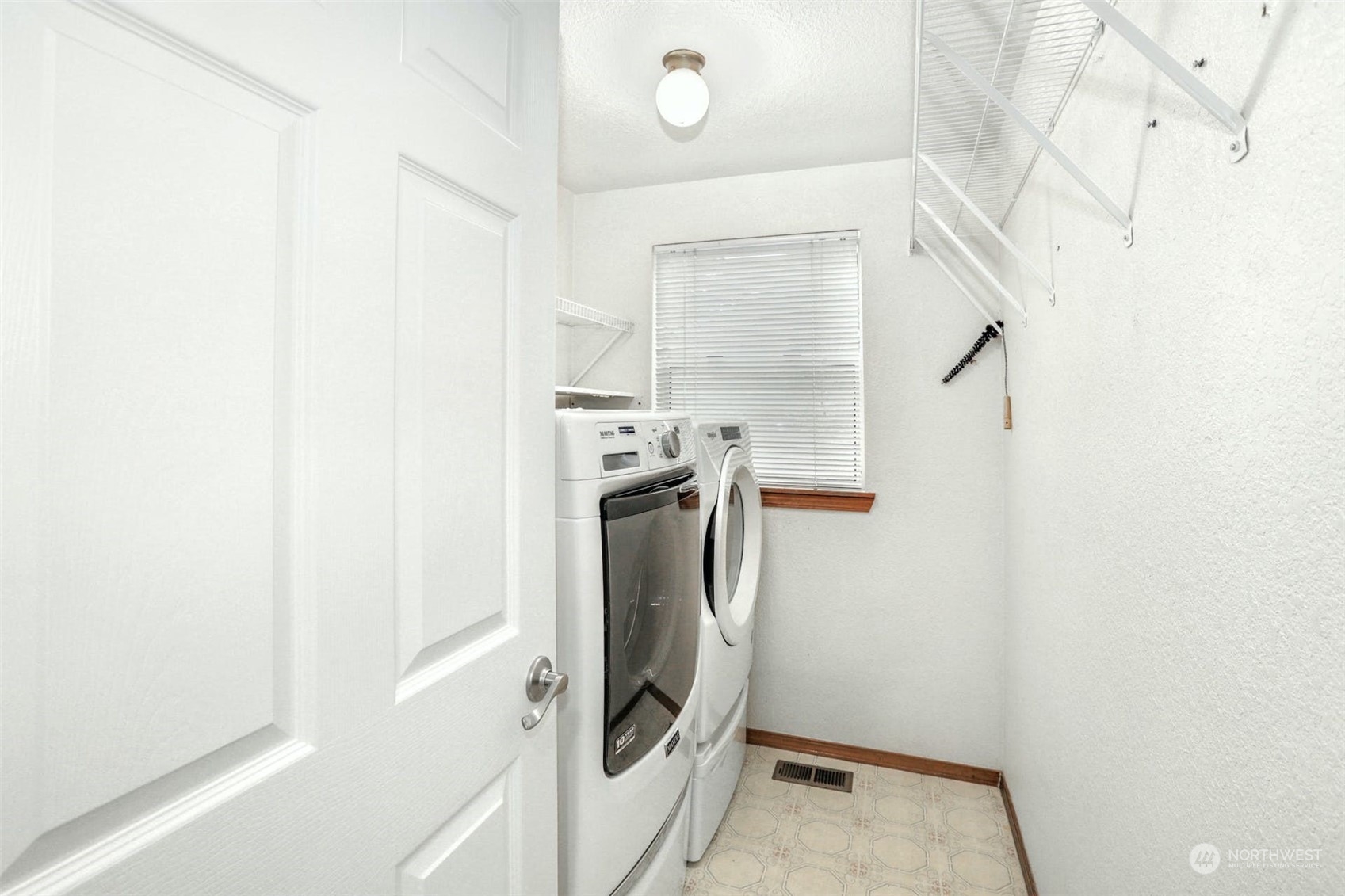3217 208th Place Southeast Bothell, WA 98021 - Photo 16 of 26 Gallery Image 16
