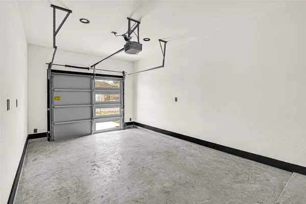 $2,549 | 13106 Donegal Way, Unit B, Houston, TX 77047