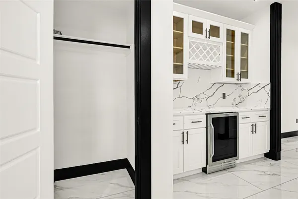 $2,549 | 13106 Donegal Way, Unit B, Houston, TX 77047