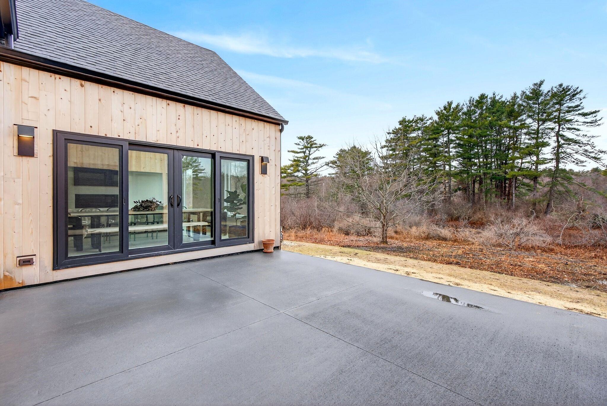 140 Longwoods Road Falmouth, ME 04105 - Photo 4 of 76 3