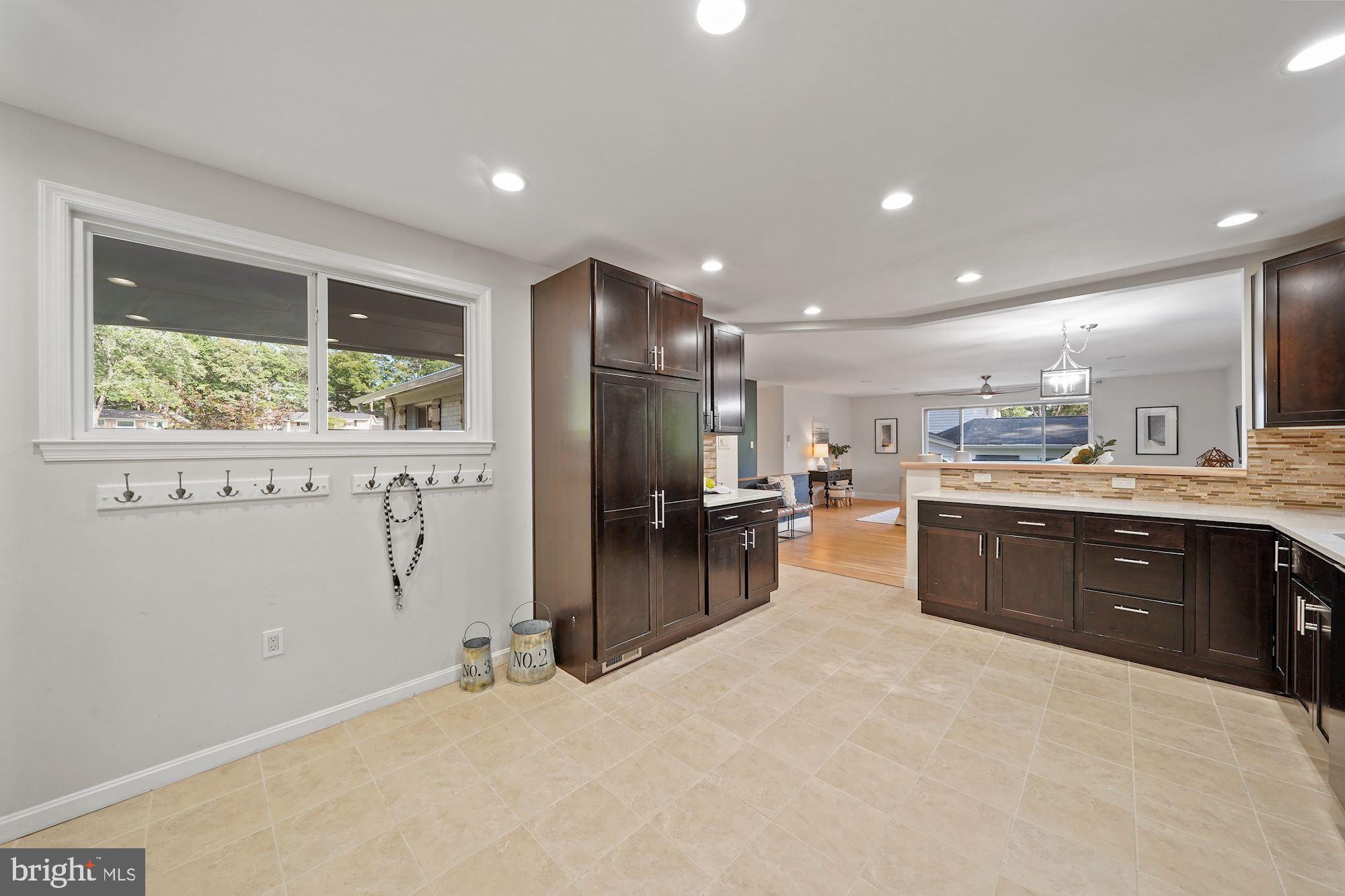 6924 Vancouver Road Springfield, VA 22152 - Photo 10 of 28 Large Storage and Spacious Cabinetry