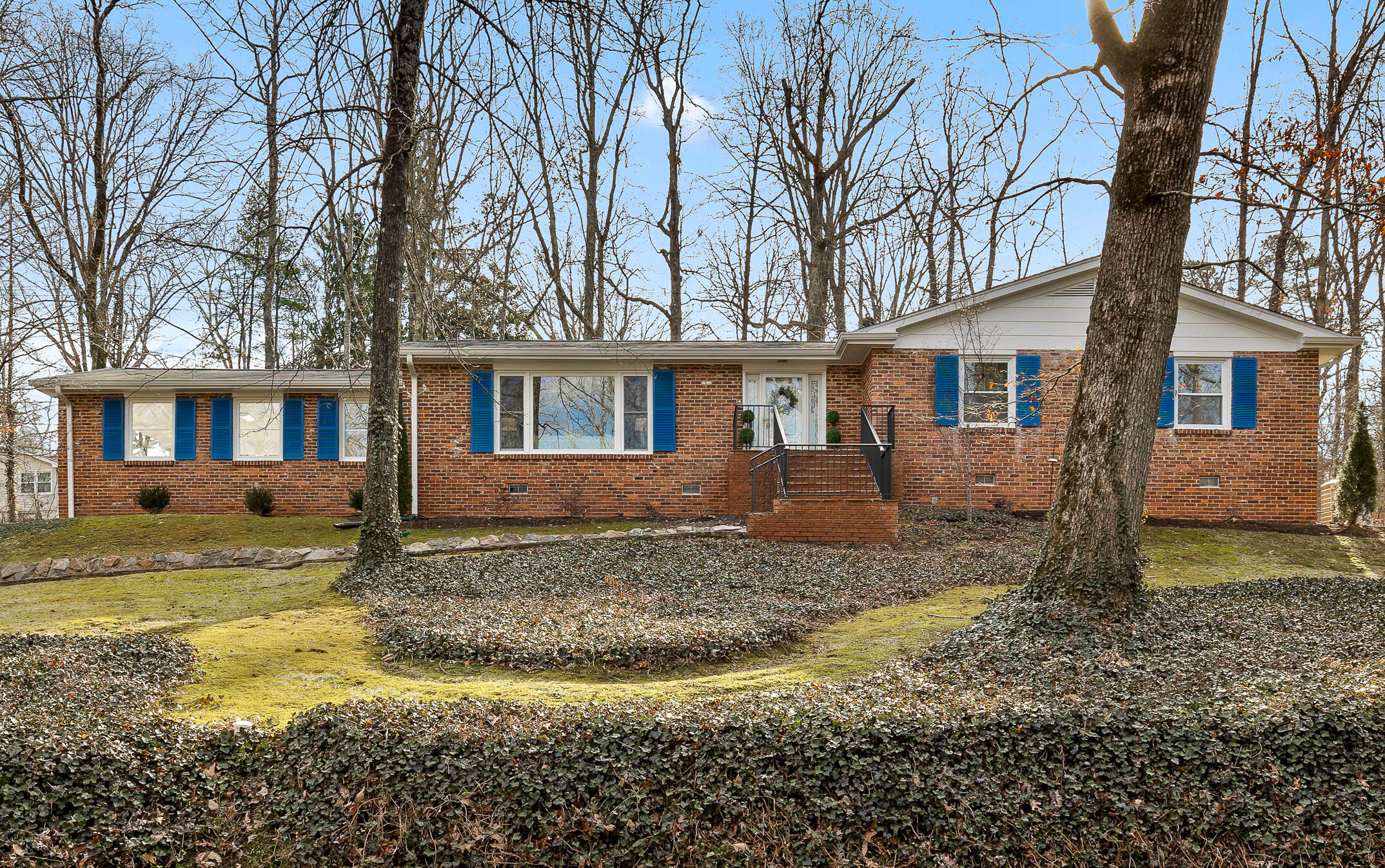 320 Green Gorge Road Signal Mountain, TN 37377 - Photo 1 of 37 GreenGorgeRd-34