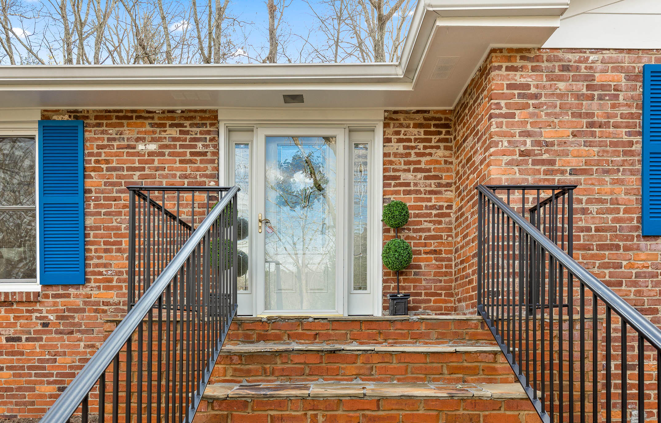 320 Green Gorge Road Signal Mountain, TN 37377 - Photo 2 of 37 GreenGorgeRd-37