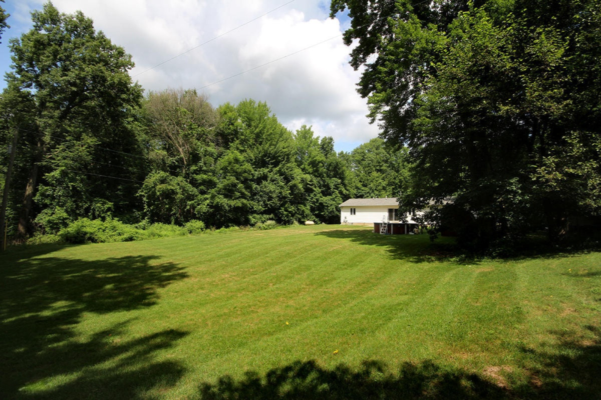 66746 Conrad Road Edwardsburg, MI 49112 - Photo 16 of 22 IMG_0960