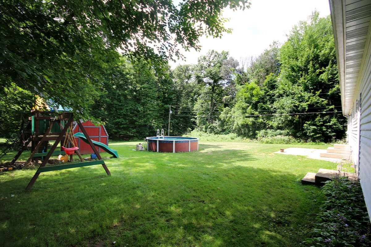 66746 Conrad Road Edwardsburg, MI 49112 - Photo 21 of 22 IMG_0923