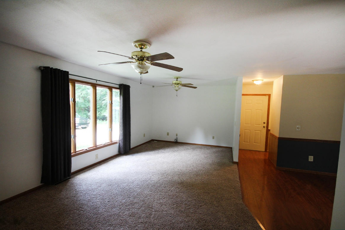 66746 Conrad Road Edwardsburg, MI 49112 - Photo 5 of 22 IMG_0876