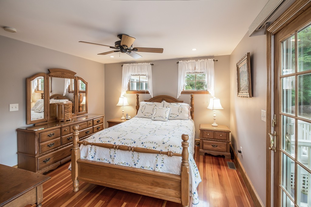 30 Oakhurst Road Scituate, MA 02066 - Photo 4 of 29 Gallery Image 4