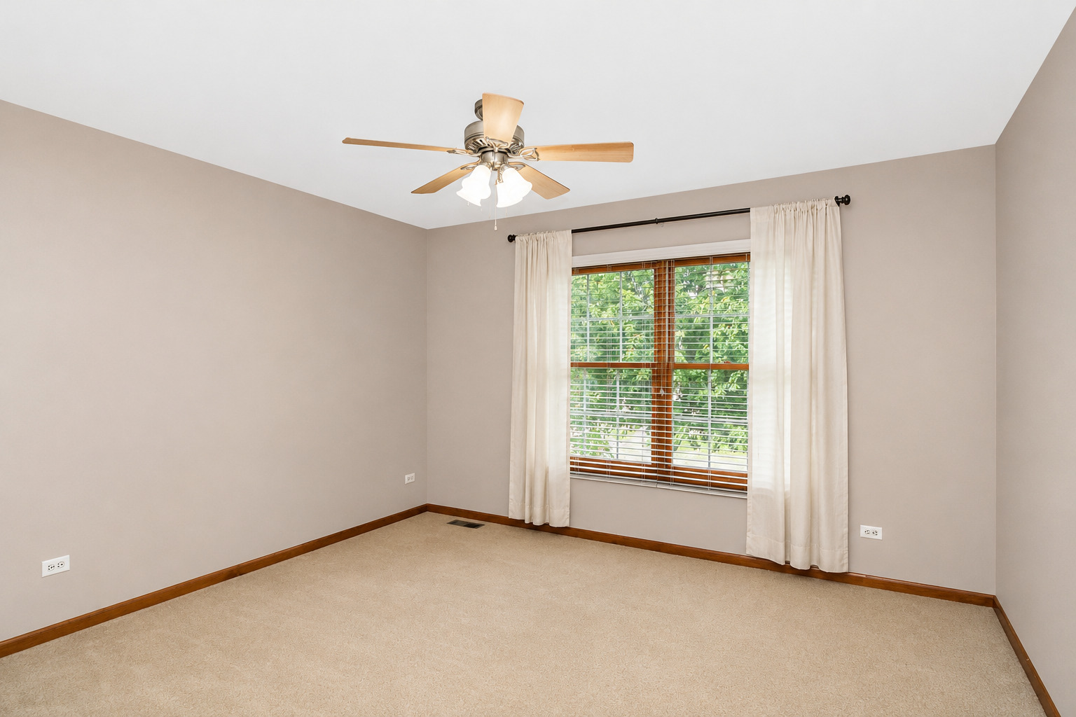 2660 Hoddam Road Naperville, IL 60564 - Photo 33 of 35