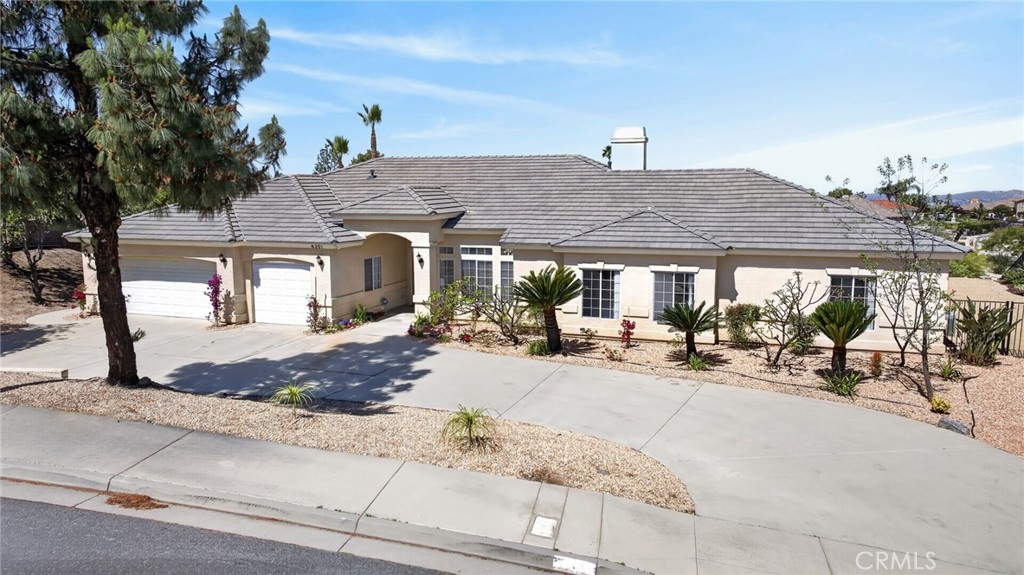 6201 Omega Street Riverside, CA 92506 - Photo 68 of 70 a view of a house with outdoor space and sitting area
