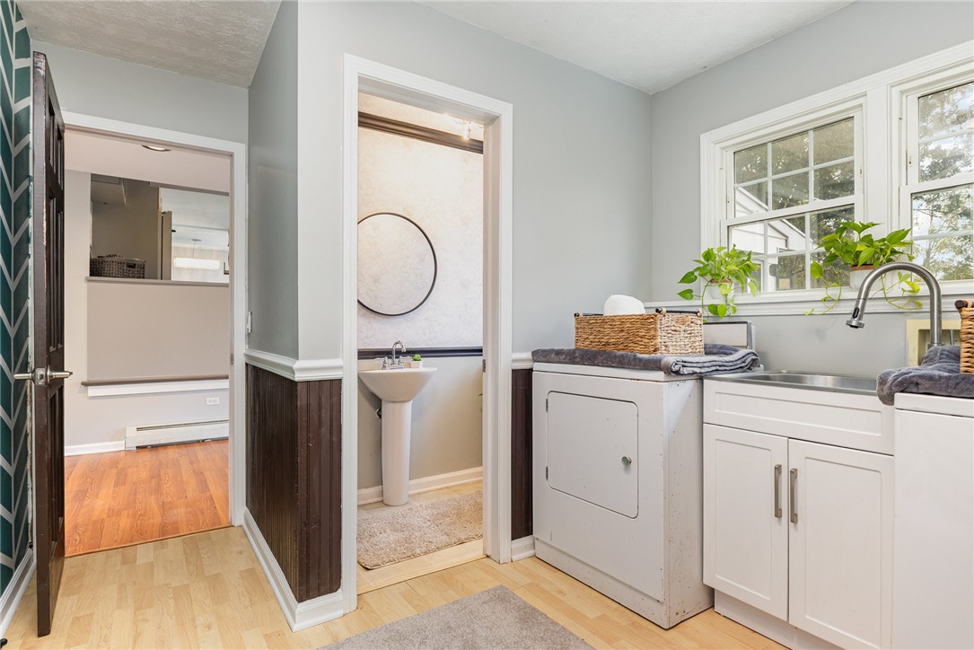 1331 Whitney Road East Perinton, NY 14450 - Photo 16 of 29