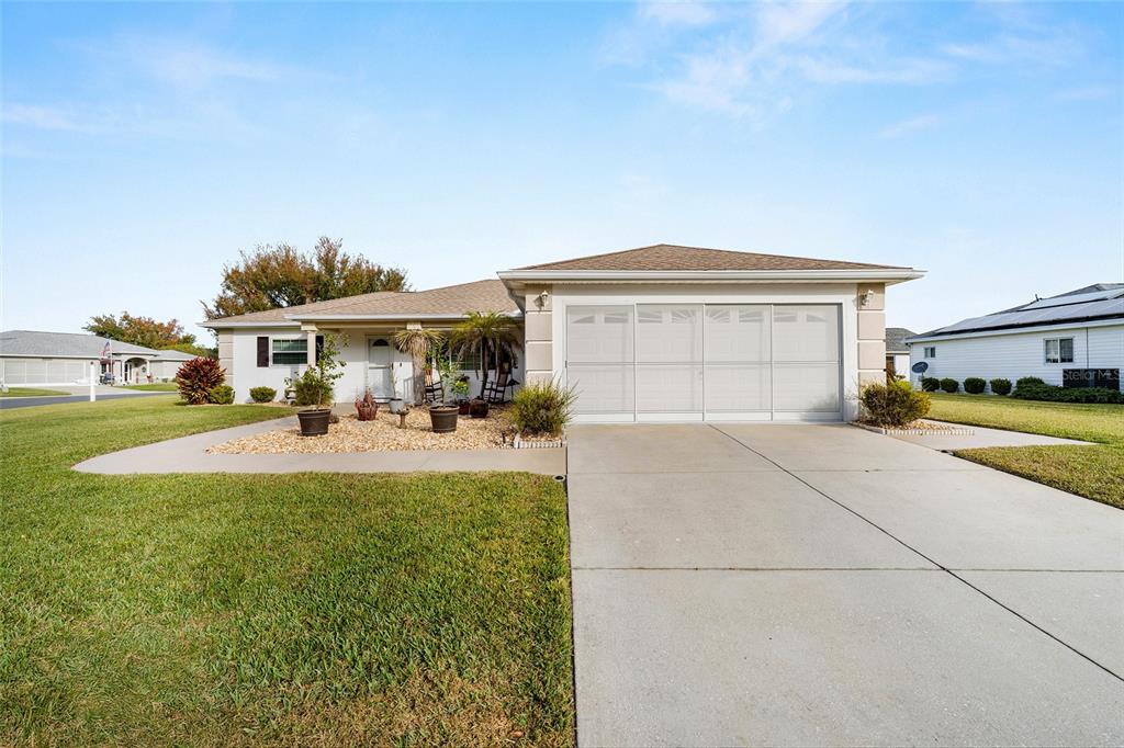 8516 Southeast 137th Loop Summerfield, FL 34491 - Photo 3 of 67